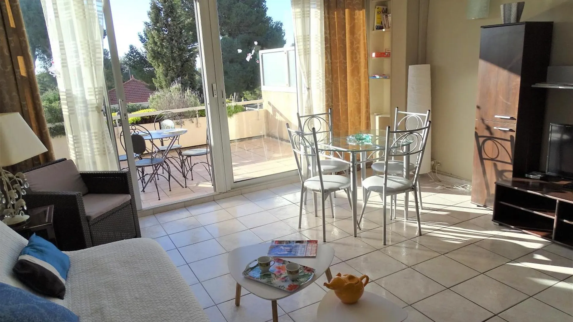 Tres Beau T2 - 50 M - Vue Mer Carry-le-Rouet 0*,  France